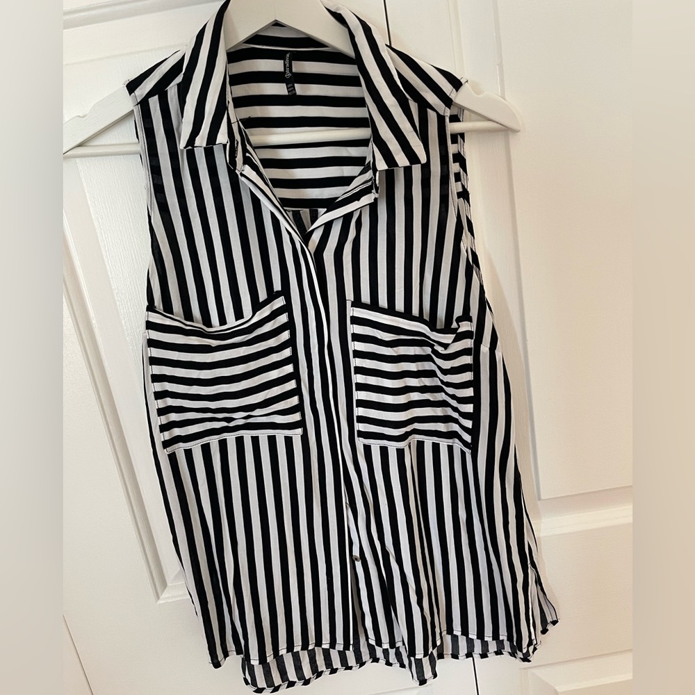 Stradivarius sleeveless top.